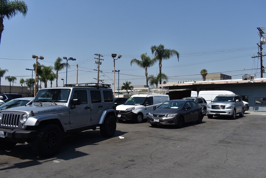 More Photos Of 525 S Atlantic Blvd, Commerce Auto Dealership For Lease