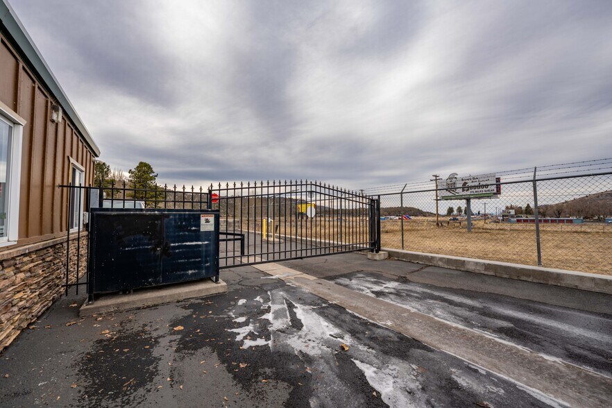 More Photos Of 4851 Highway 97 N, Klamath Falls Self Storage For Sale
