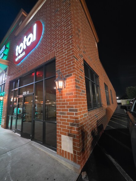 More Photos Of 3208 W Gate City Blvd, Greensboro Freestanding For Lease
