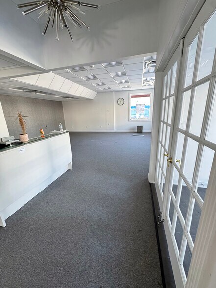 More Photos Of 756 River Rd, Fair Haven Office For Sale