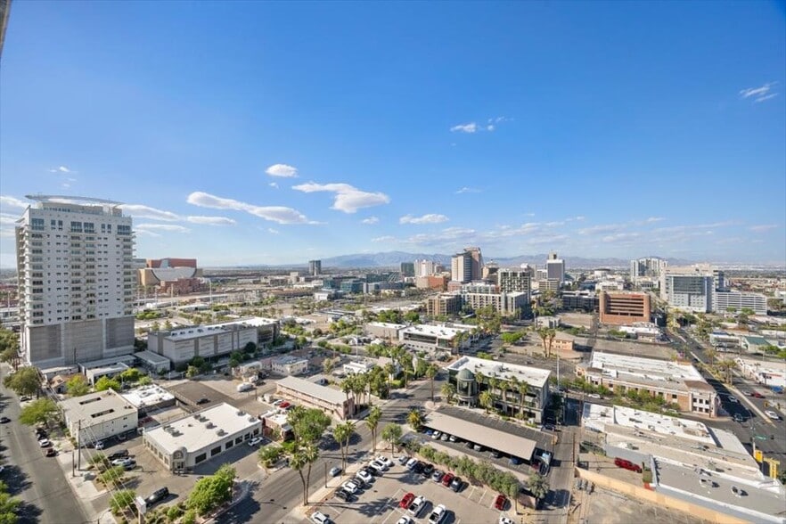 More Photos Of 900 S Las Vegas Blvd, Las Vegas Apartments For Sale