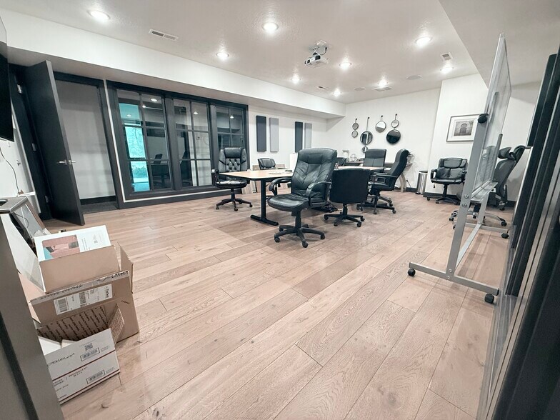 More Photos Of 4685 S Highland Dr, Holladay Office For Lease