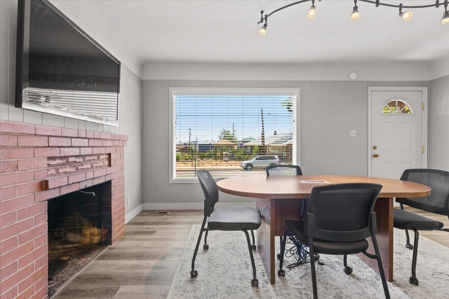 More Photos Of 277 Vassar St, Reno Freestanding For Sale