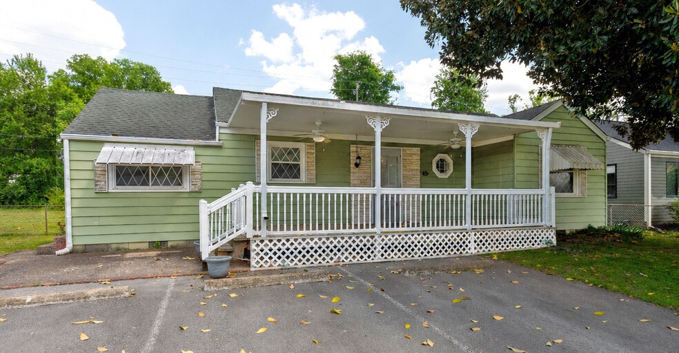 Primary Photo Of 420 E Iris Dr, Nashville Office For Sale
