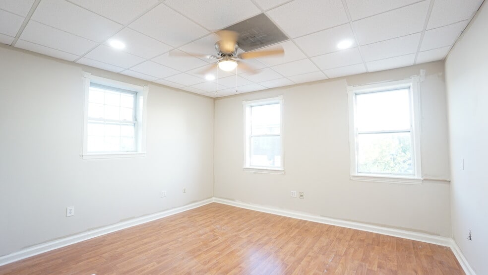 More Photos Of 17 W Main St, Lansdale Apartments For Sale