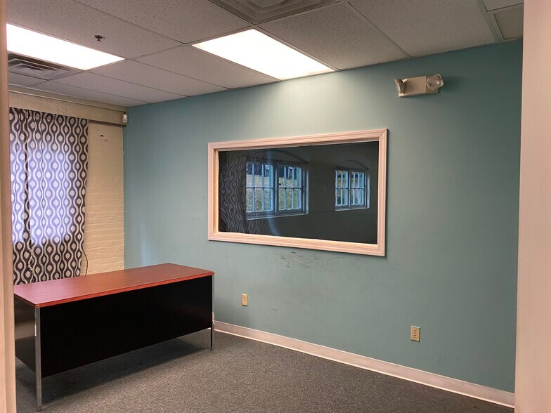 More Photos Of 90 S Park St, Willimantic Warehouse For Lease