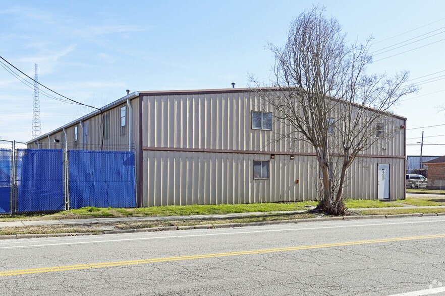 More Photos Of 847 Mt Vernon Ave, Portsmouth Warehouse For Lease