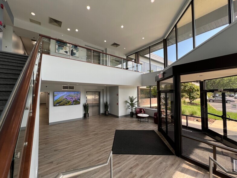 More Photos Of 300 Welsh Rd, Horsham Township Medical For Lease