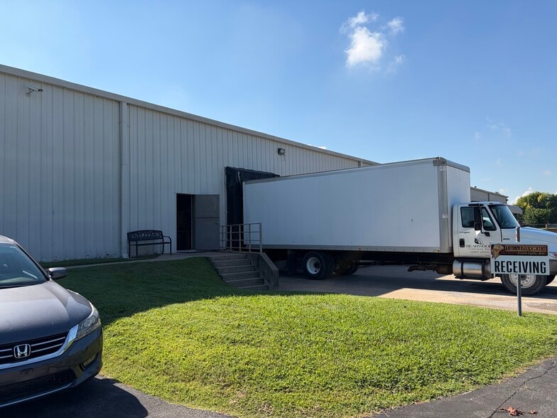 More Photos Of 6202 E 30th St N, Tulsa Manufacturing For Sale