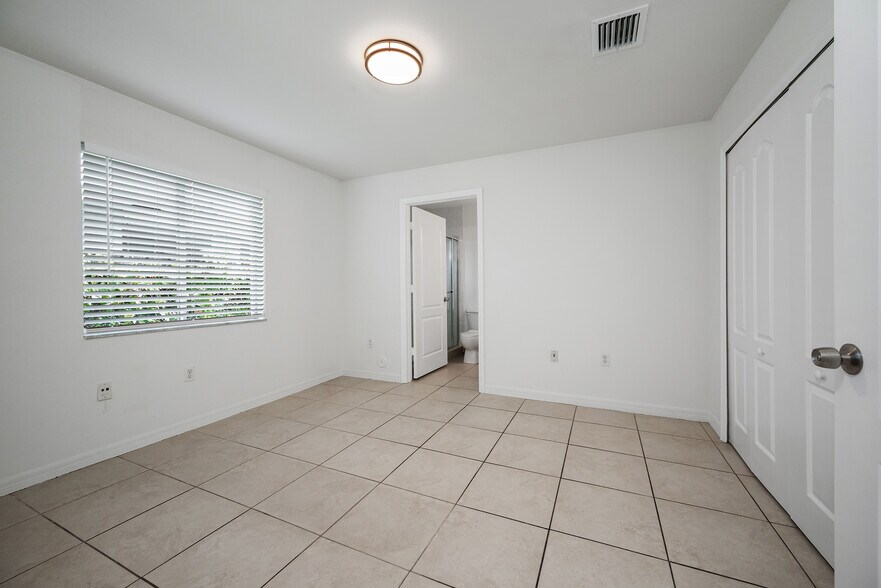 More Photos Of 2275 SW 61st Ave, Miami Apartments For Sale