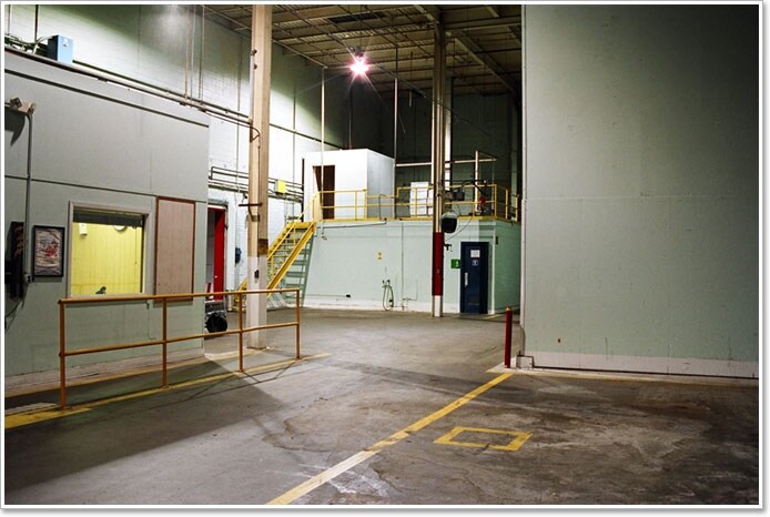 More Photos Of 905 Herring Ave, Wilson Manufacturing For Lease