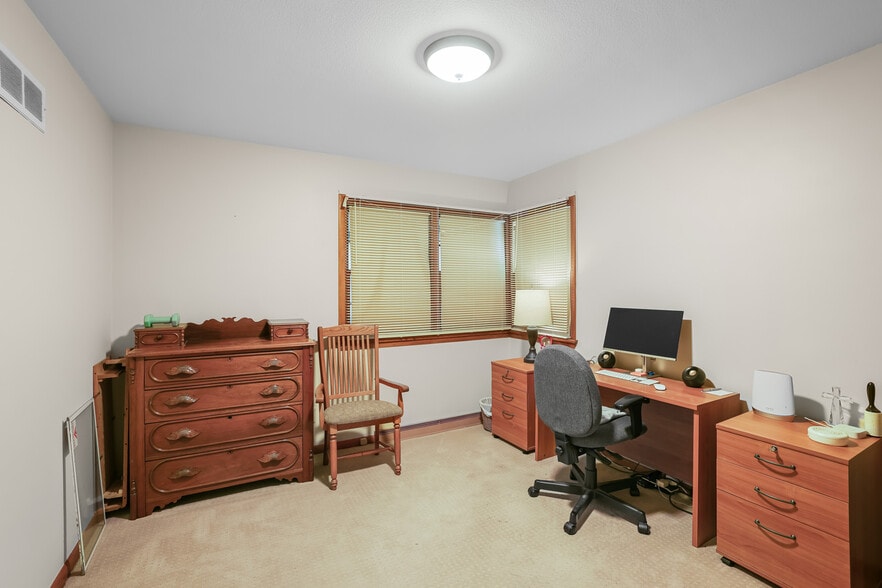 More Photos Of 1801 Commerce Blvd, Mound Funeral Home For Sale