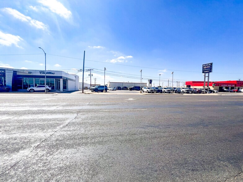 More Photos Of 3205 W Wall St, Midland Auto Dealership For Sale