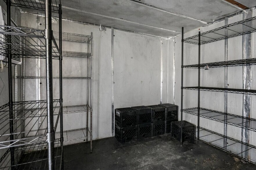 More Photos Of 206 W Spruce St, Gillespie Religious Facility For Sale