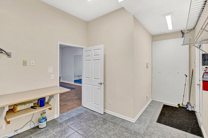 More Photos Of 803 3rd St N, Jacksonville Beach Storefront Retail Residential For Sale