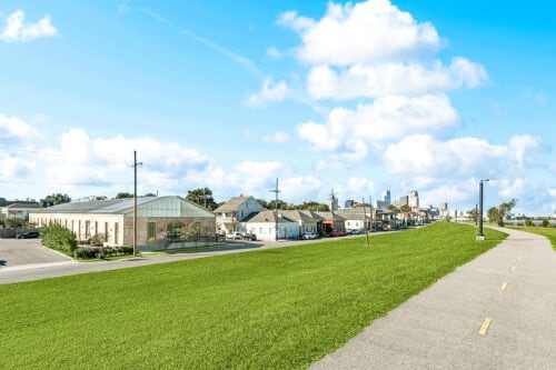 More Photos Of 801 Patterson Dr, New Orleans Storefront Retail Office For Lease