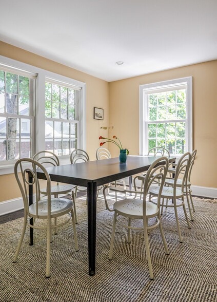 More Photos Of 16 Hudson St, Kinderhook Storefront Retail Residential For Lease