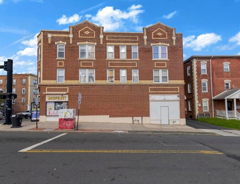 More Photos Of 104-112 Broad St, New Britain Apartments For Sale