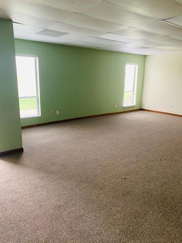 More Photos Of 20654 Burl Ct, Joliet Flex For Lease
