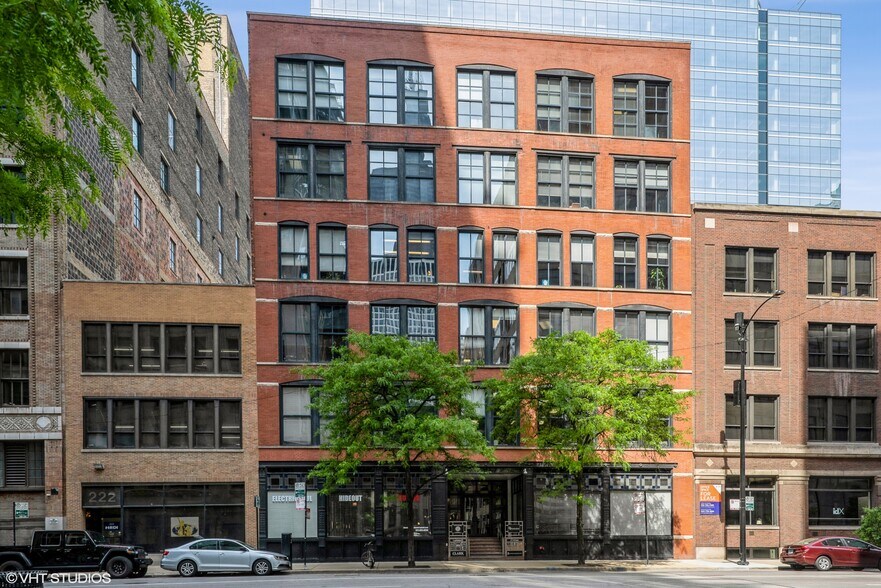 More Photos Of 216 S Jefferson St, Chicago Loft Creative Space For Sale