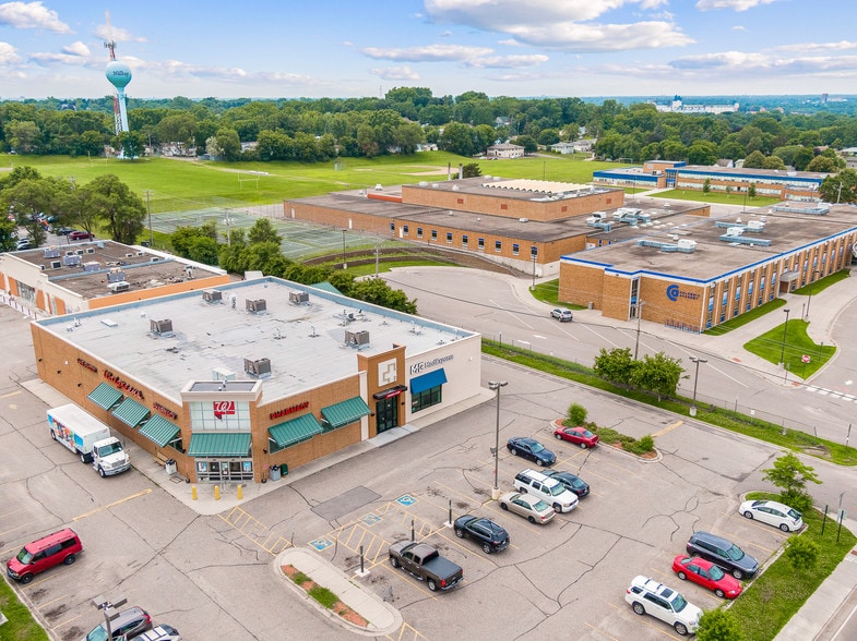 More Photos Of 4880 NE Central Ave, Minneapolis Drugstore For Sale