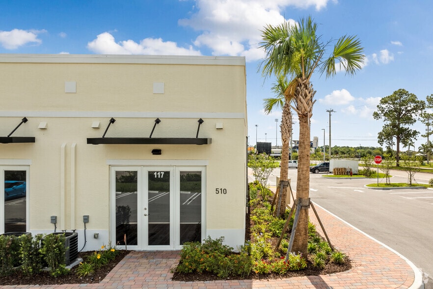 More Photos Of 500 NW Peacock Blvd, Port Saint Lucie Unknown For Lease