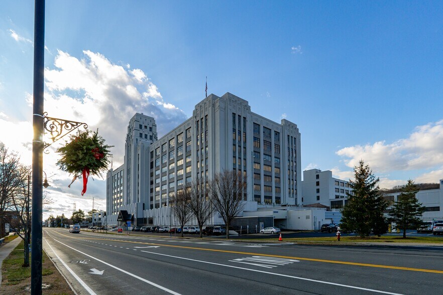 More Photos Of 150 Broadway, Menands Office For Lease