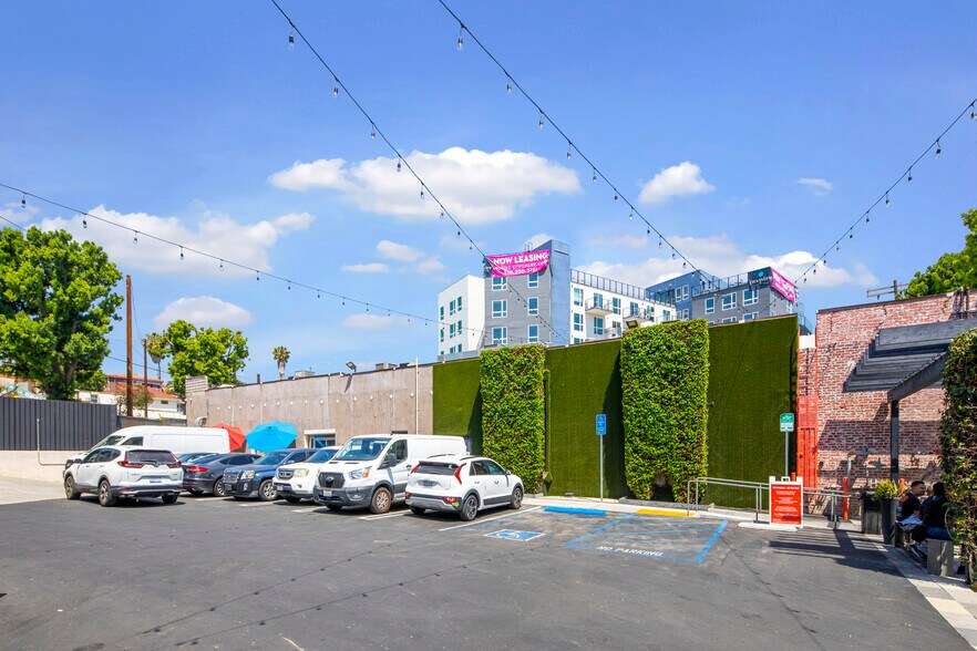 More Photos Of 301-343 N Glendale Blvd, Los Angeles Storefront For Lease