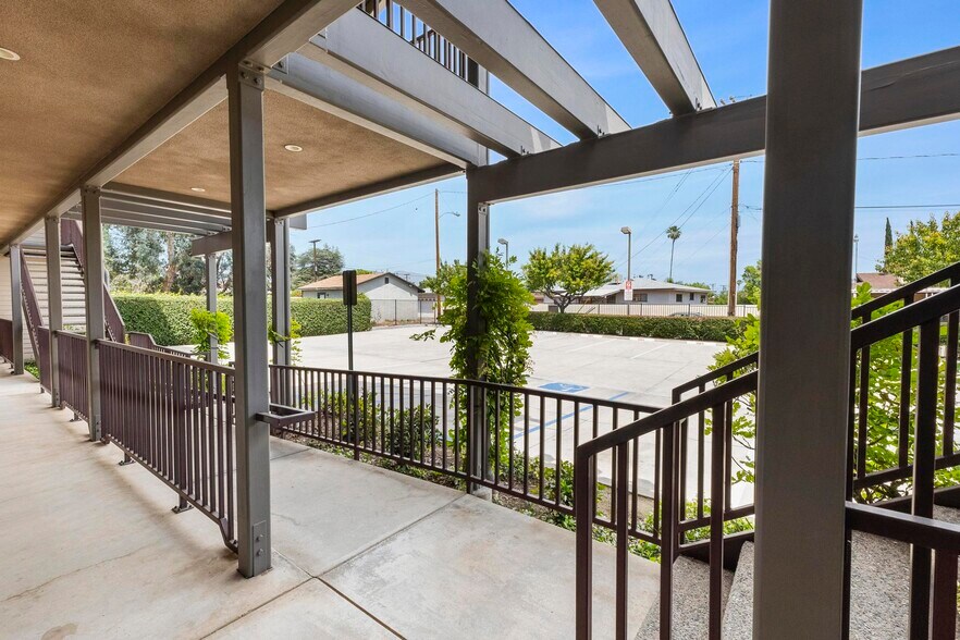 More Photos Of 437 N Riverside Ave, Rialto Loft Creative Space For Sale