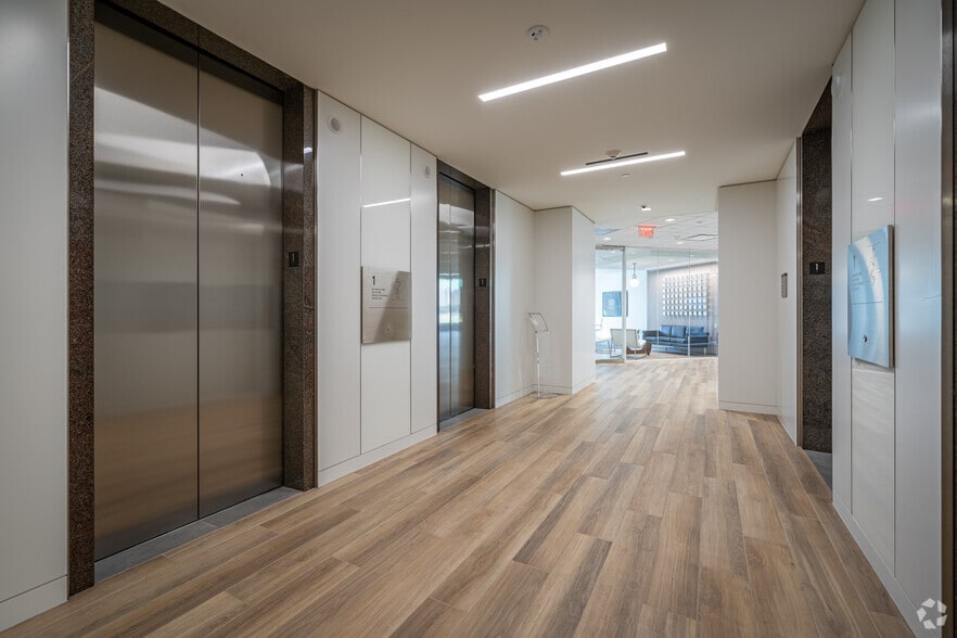 More Photos Of 10000 Memorial Dr, Houston Office For Lease