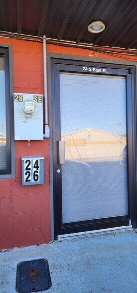 More Photos Of 24-28 S East St, Jasper Storefront Retail Residential For Lease