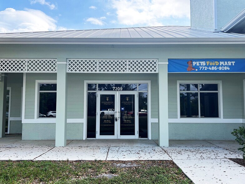 More Photos Of 7301-7317 SW Gaines Ave, Stuart Office For Lease