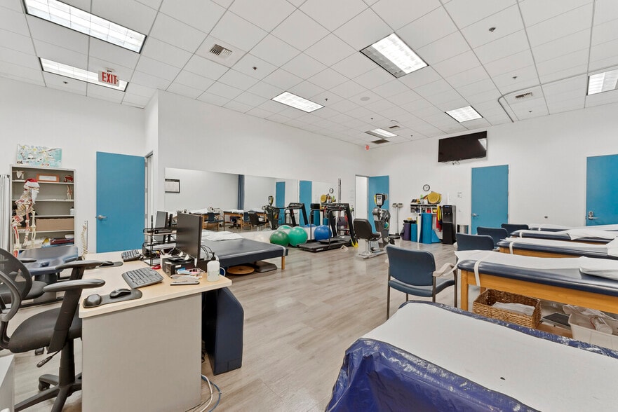 More Photos Of 17232 Red Hill Ave, Irvine Healthcare For Lease