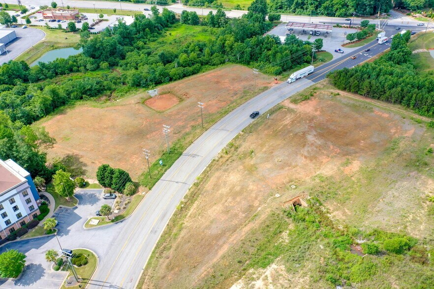 More Photos Of Grandview Drive, Simpsonville Land For Sale