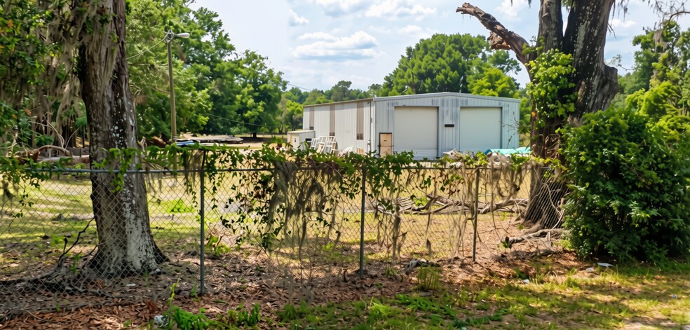 More Photos Of 16415 14th st, Dade City General Retail For Sale