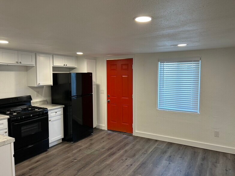 More Photos Of 8910-8912 N 3rd St, Phoenix Apartments For Sale