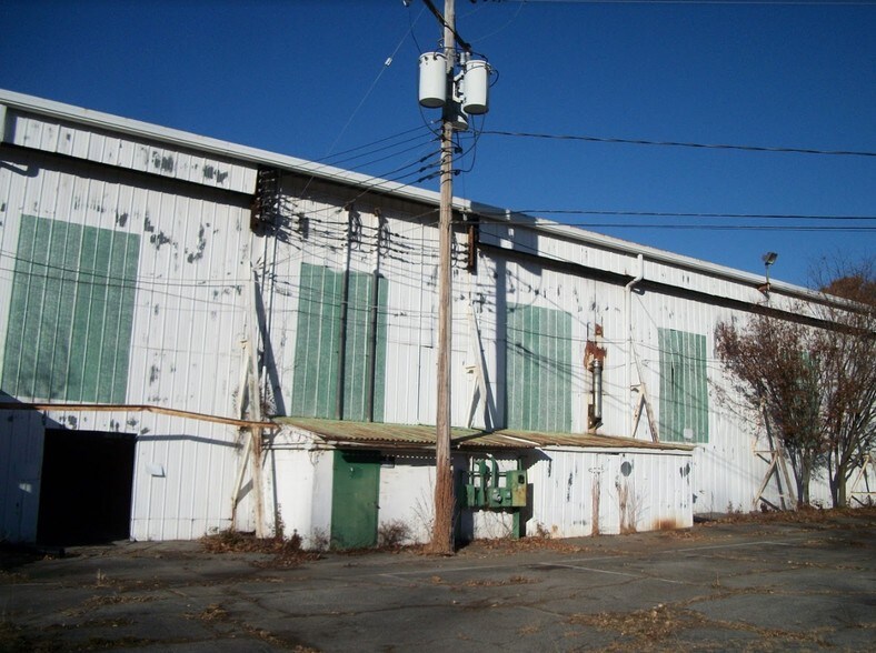 More Photos Of 8333 Zug Rd, Bowie Distribution For Sale