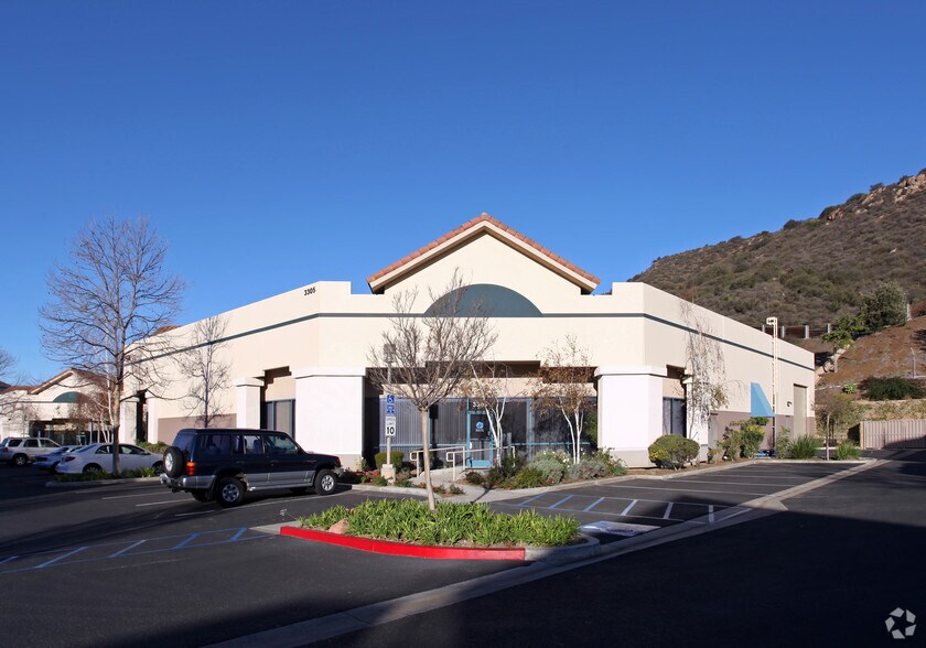Primary Photo Of 3305-3311 Grande Vista Dr, Newbury Park Warehouse For Lease