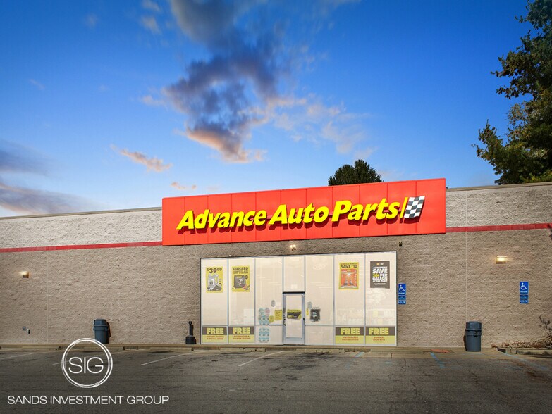 Primary Photo Of 215 5th St, Beverly Auto Dealership For Sale