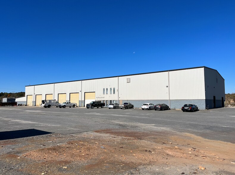 Primary Photo Of 1441 Delta Dr, Gastonia Unknown For Lease