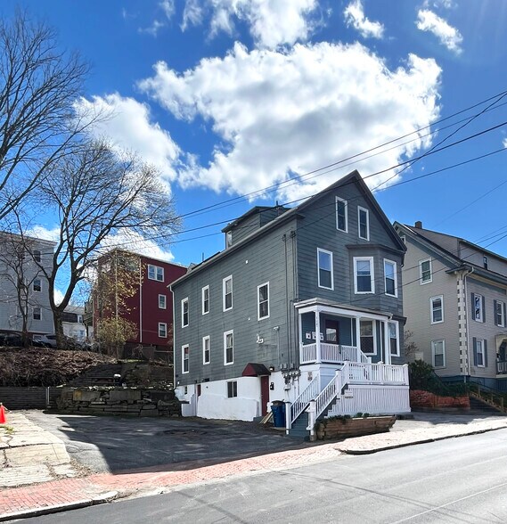 More Photos Of 142 Sherman St, Portland Apartments For Sale