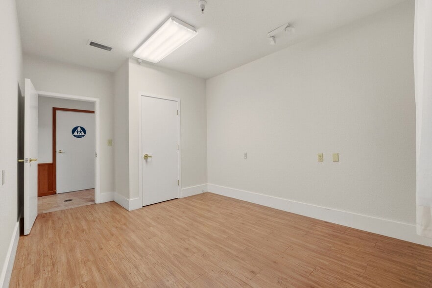 More Photos Of 24954 Cypress Ave, Hayward Multifamily For Sale