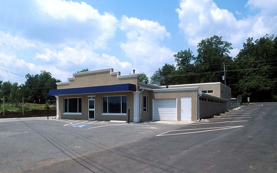 More Photos Of 117 Buford Dr, Lawrenceville Freestanding For Sale