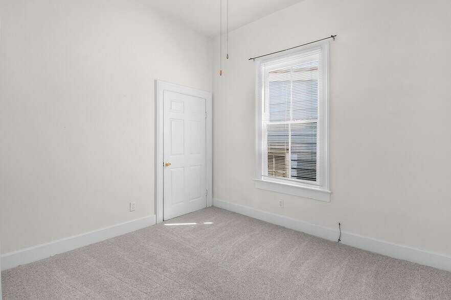 More Photos Of 301 E Henry St, Savannah Multifamily For Sale