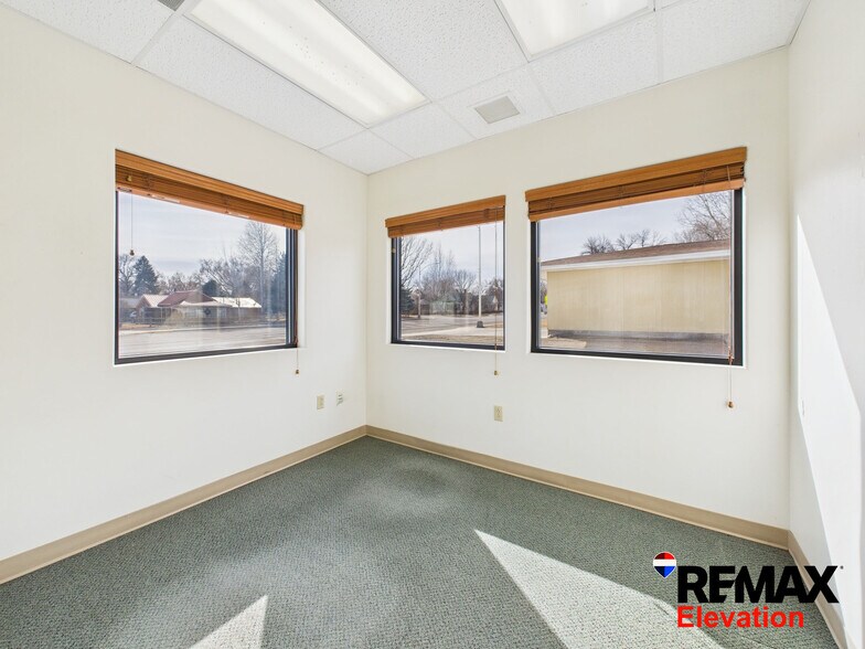 More Photos Of 156 N 6th St, Basin Office For Lease