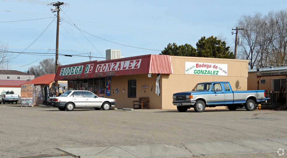 Primary Photo Of 708 N 5th Ave, Caldwell Convenience Store For Sale