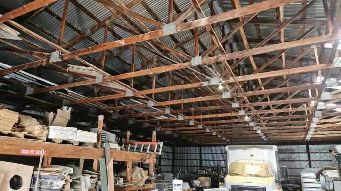 More Photos Of 1105 Sinclair St, Bottineau Flex For Sale