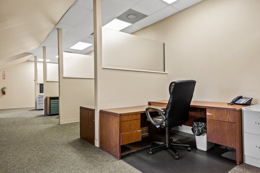 More Photos Of 1117 E Landis Ave, Vineland Office Residential For Lease