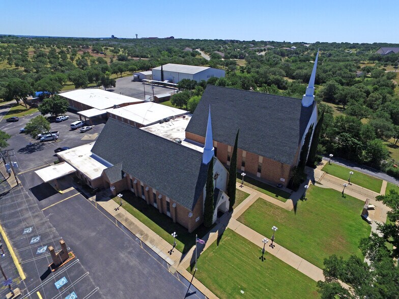 More Photos Of 501 12th St, Marble Falls Specialty For Sale