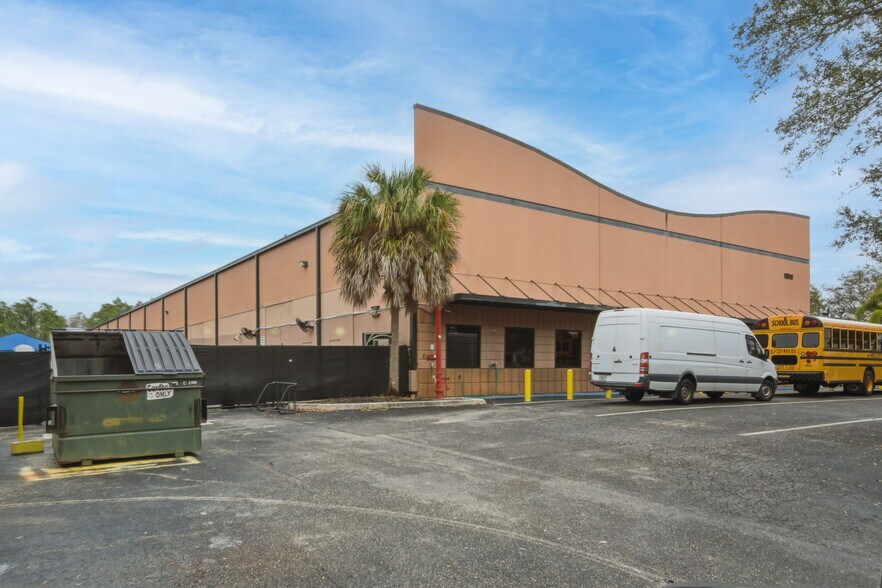 More Photos Of 1000 Innovation Ave, North Port Freestanding For Lease